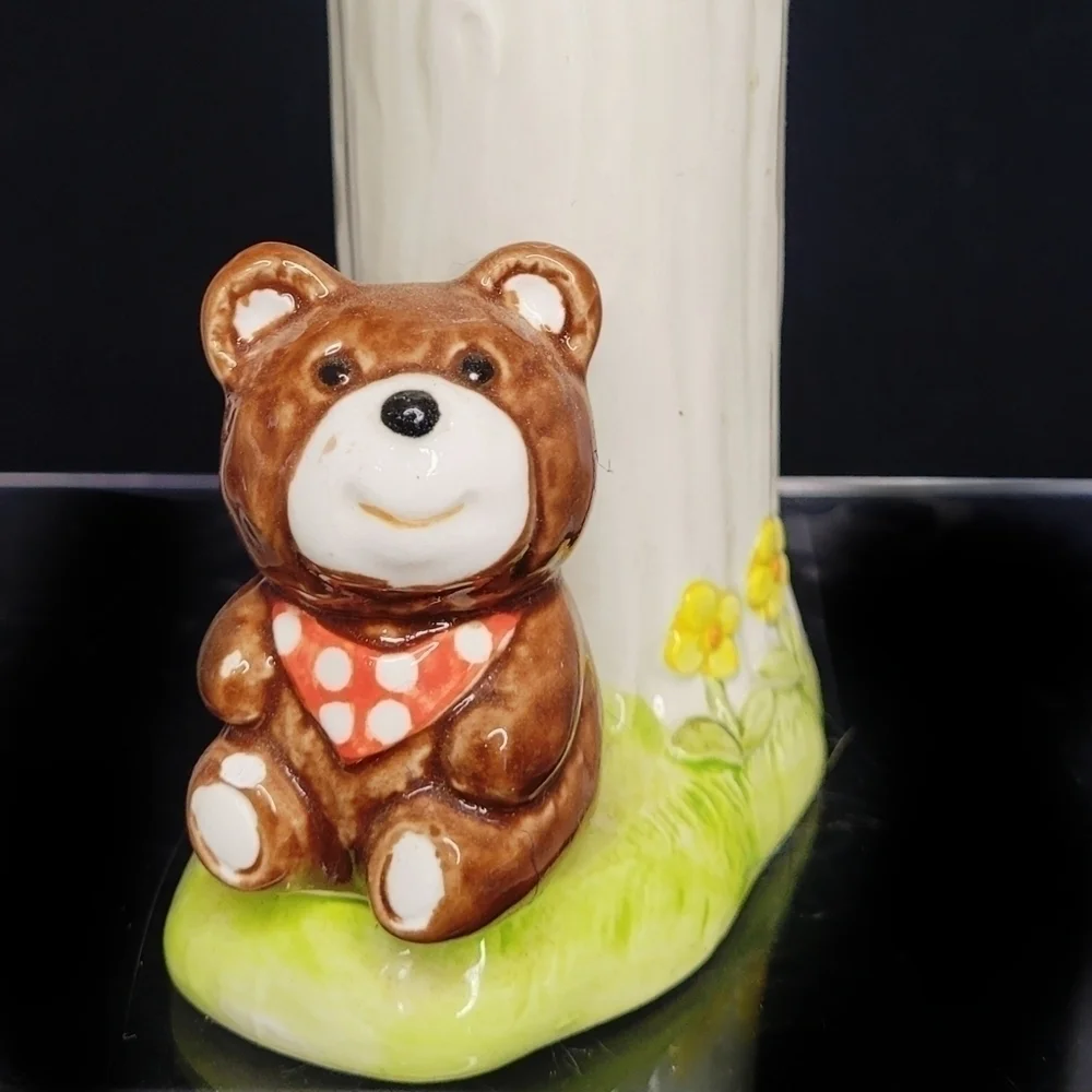 Vintage 1983 Otagiri teddy bear & butterfly bud vase